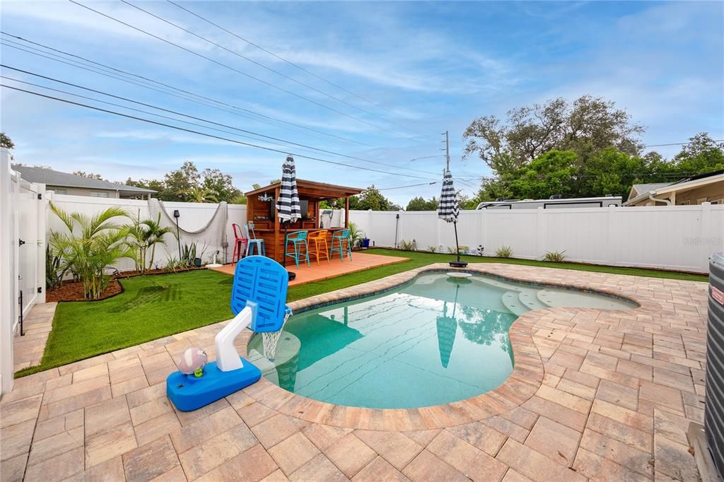 For Sale: $589,000 (4 beds, 2 baths, 1648 Square Feet)