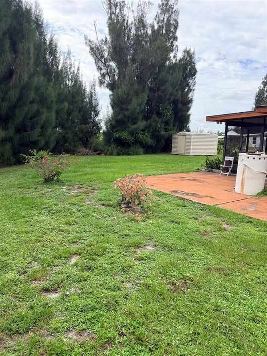 For Sale: $189,000 (2 beds, 2 baths, 910 Square Feet)