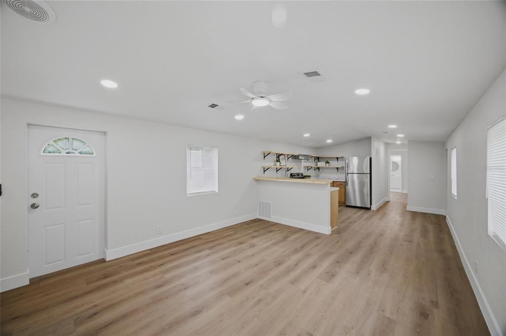 En Venta: $209,000 (2 camas, 2 baños, 924 Pies cuadrados)