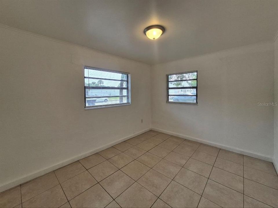 For Rent: $1,400 (2 beds, 1 baths, 598 Square Feet)
