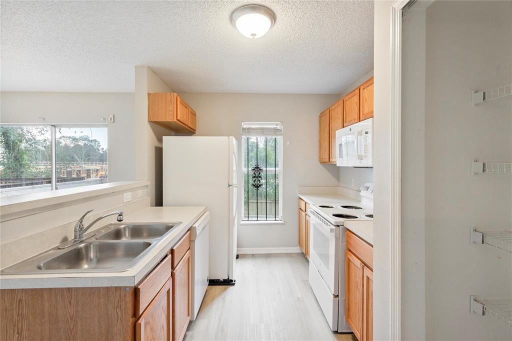 For Sale: $249,900 (3 beds, 2 baths, 1764 Square Feet)