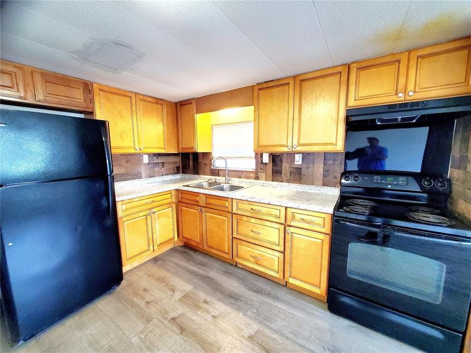 На продажу: $87,000 (1 спален, 1 ванн, 756 Квадратных фут)