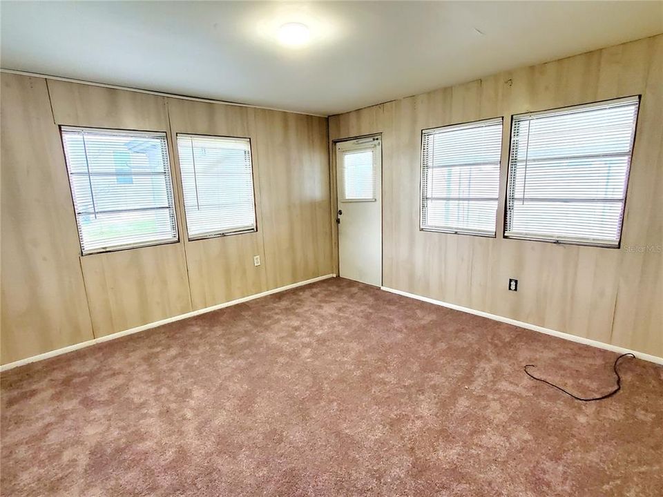 На продажу: $87,000 (1 спален, 1 ванн, 756 Квадратных фут)
