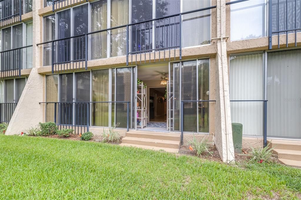 For Sale: $190,000 (2 beds, 2 baths, 970 Square Feet)