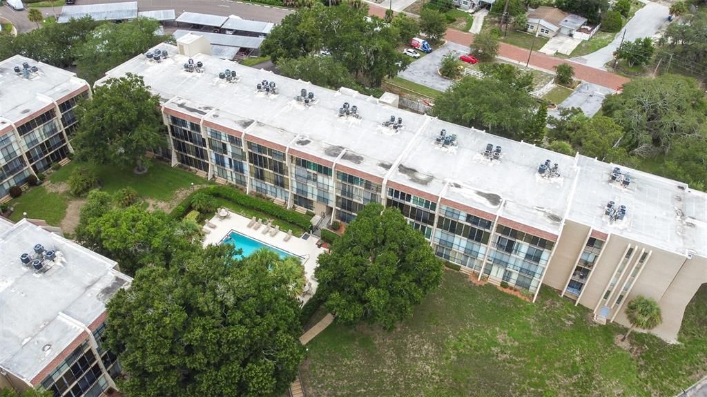 For Sale: $190,000 (2 beds, 2 baths, 970 Square Feet)