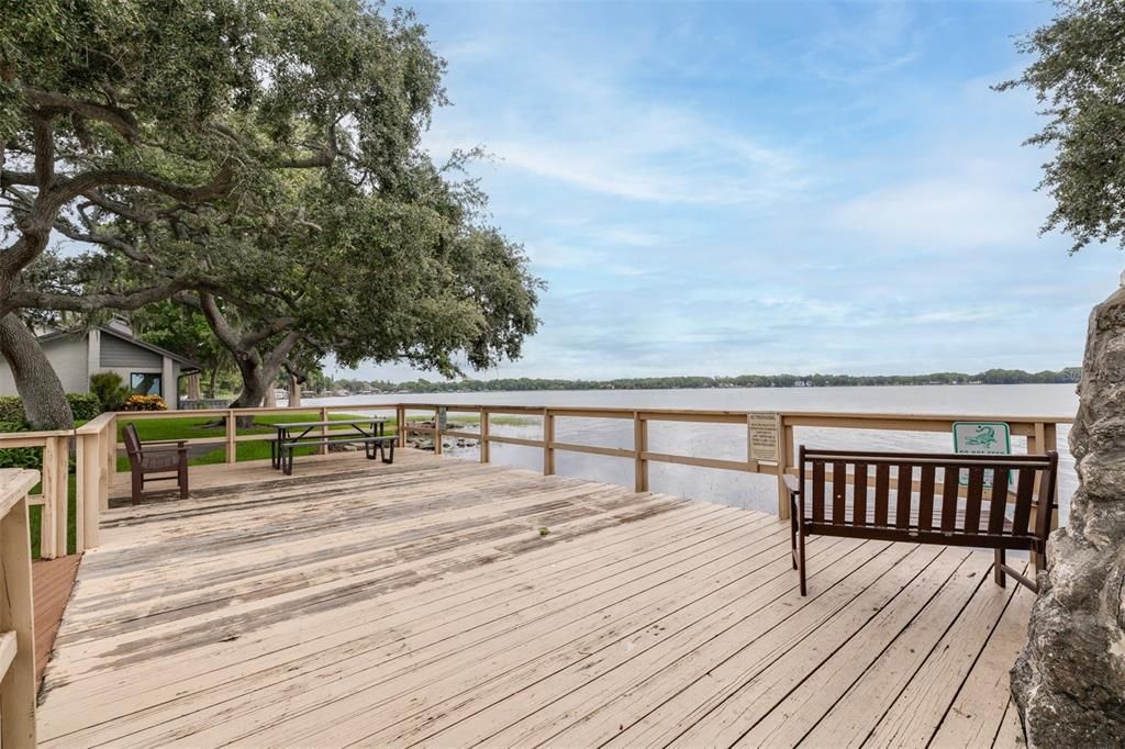 For Sale: $190,000 (2 beds, 2 baths, 970 Square Feet)