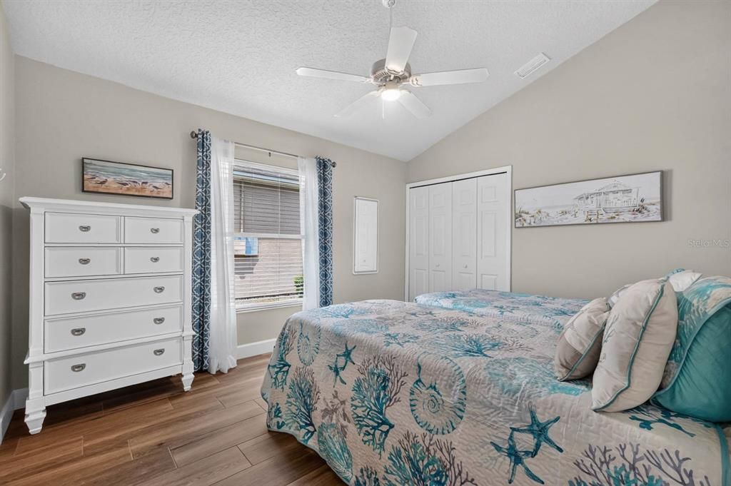 For Sale: $530,000 (3 beds, 2 baths, 1926 Square Feet)