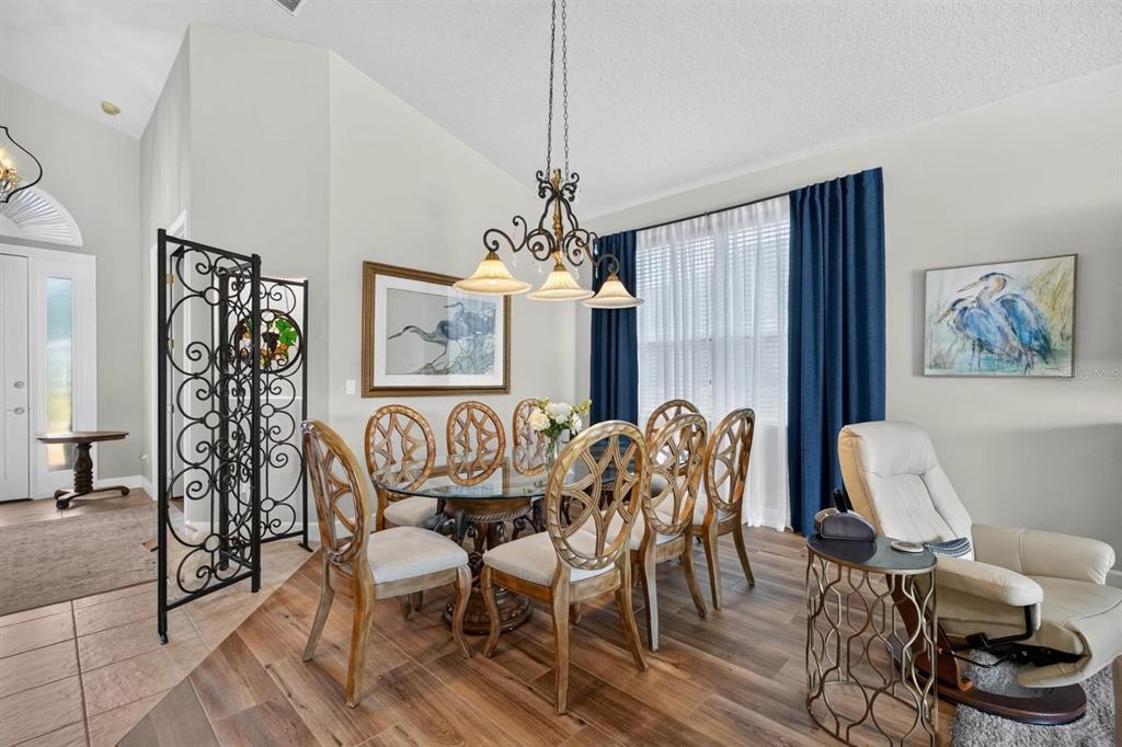 For Sale: $530,000 (3 beds, 2 baths, 1926 Square Feet)