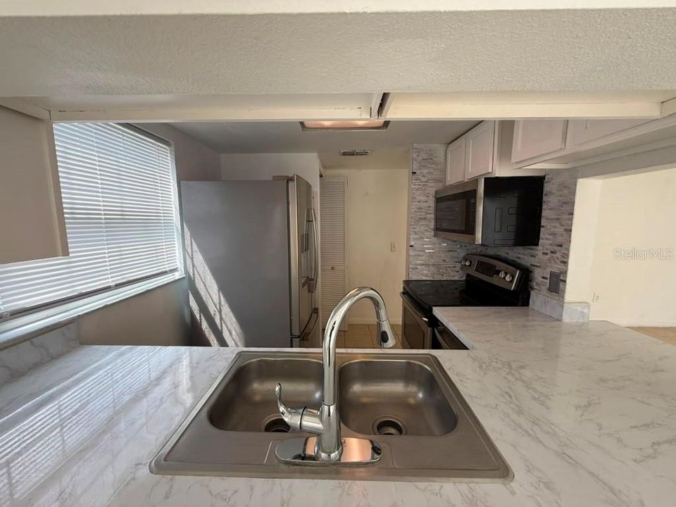 В аренду: $1,750 (3 спален, 2 ванн, 1638 Квадратных фут)
