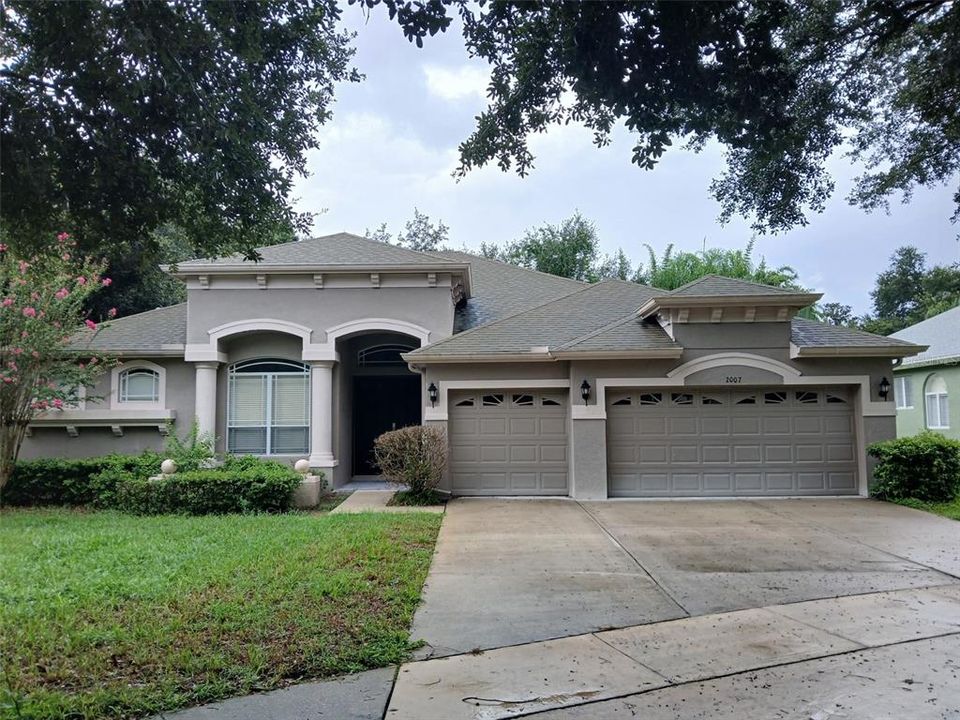 Recently Sold: $425,000 (5 beds, 4 baths, 3330 Square Feet)