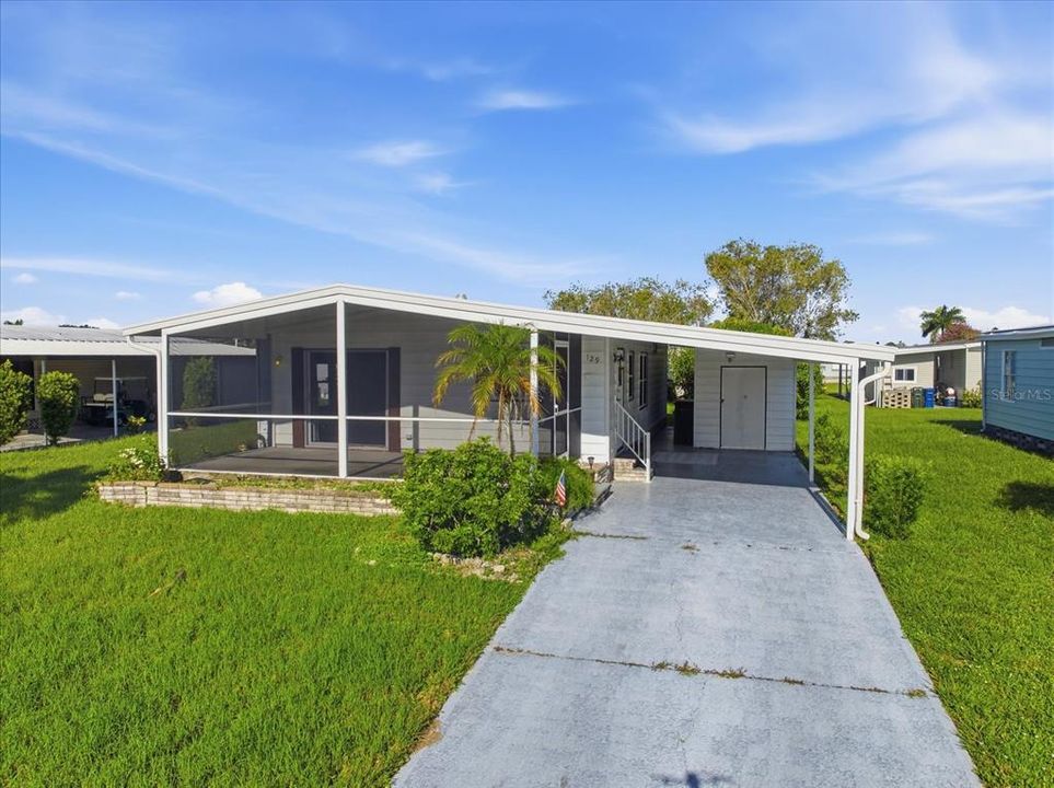 For Sale: $119,000 (2 beds, 2 baths, 959 Square Feet)