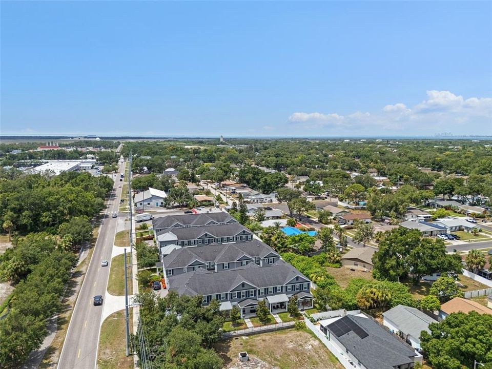 For Rent: $3,250 (3 beds, 2 baths, 1527 Square Feet)