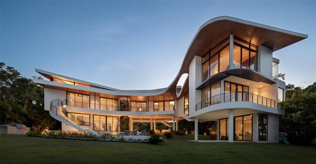 На продажу: $12,650,000 (4 спален, 4 ванн, 4209 Квадратных фут)