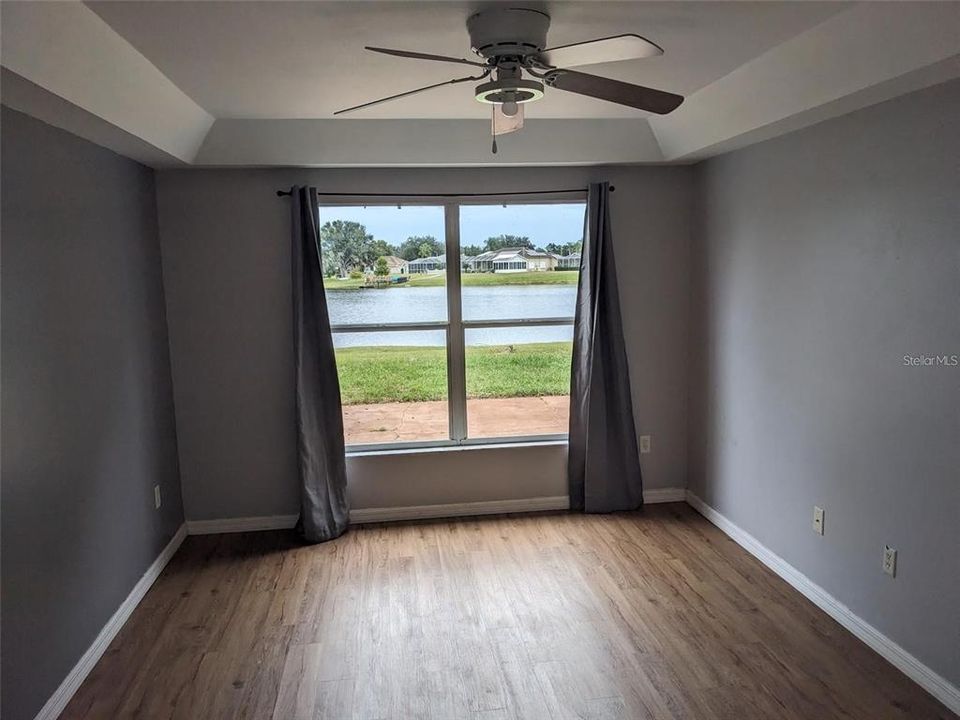 For Rent: $2,100 (4 beds, 2 baths, 1455 Square Feet)