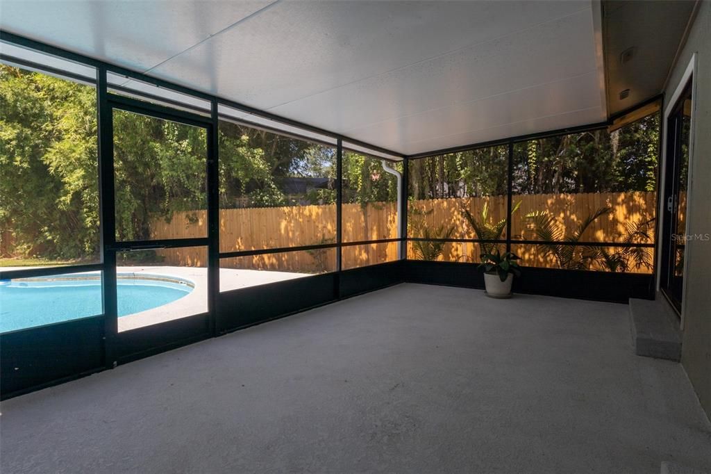 For Sale: $599,000 (3 beds, 2 baths, 2031 Square Feet)