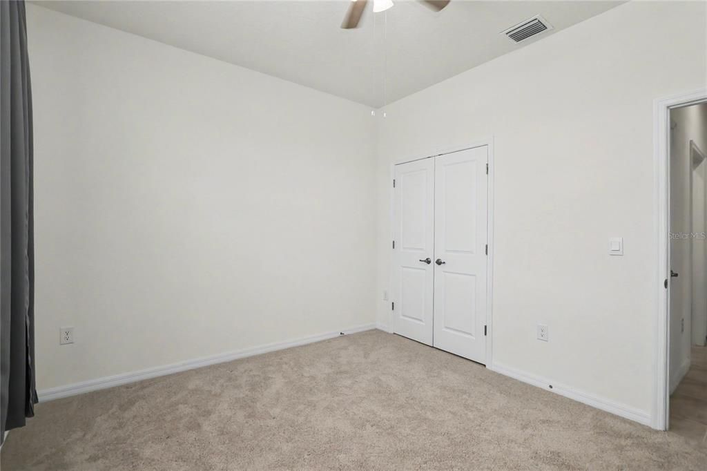 For Rent: $2,400 (4 beds, 2 baths, 2039 Square Feet)