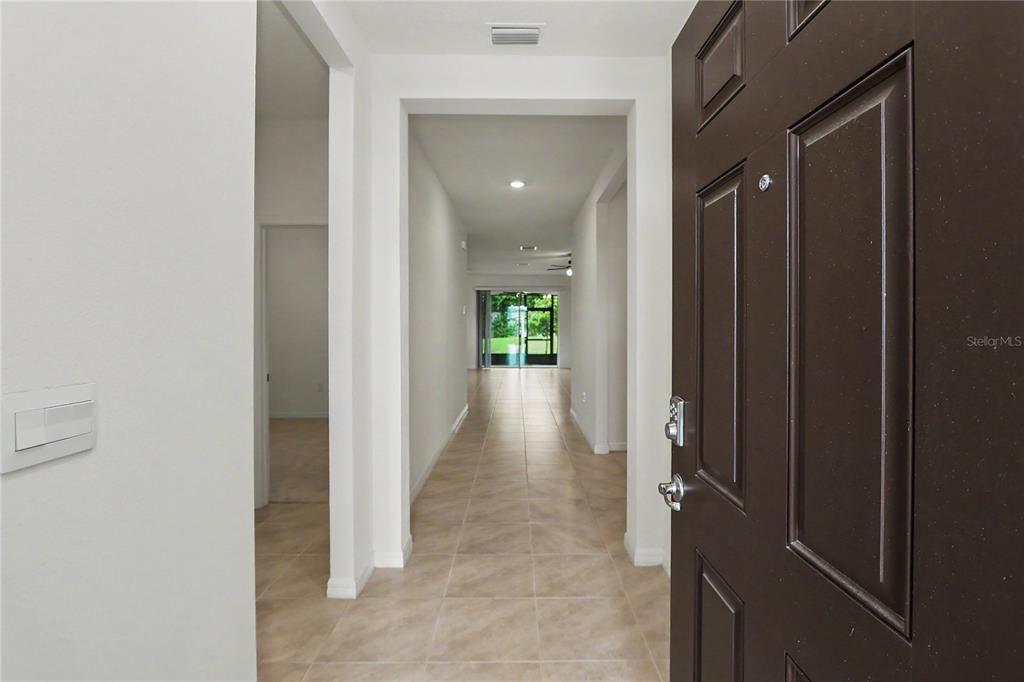For Rent: $2,400 (4 beds, 2 baths, 2039 Square Feet)