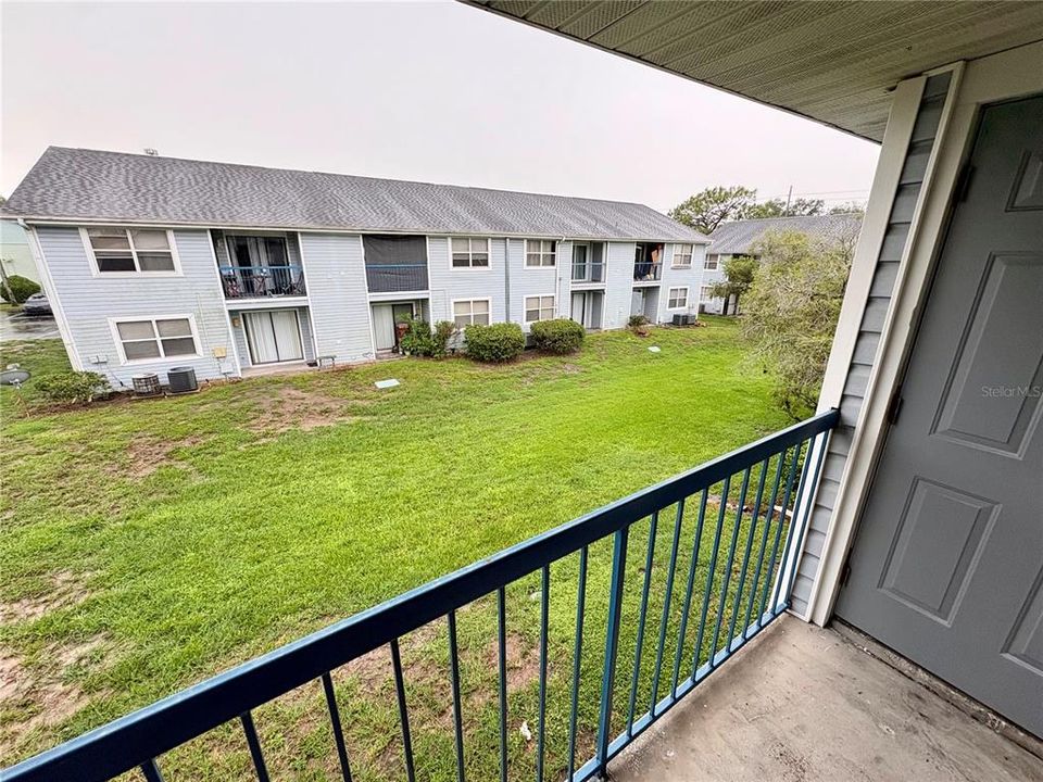Active With Contract: $133,000 (2 beds, 2 baths, 879 Square Feet)