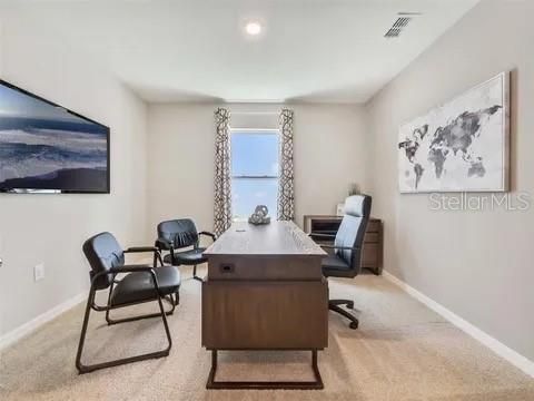 For Rent: $2,400 (4 beds, 2 baths, 1828 Square Feet)
