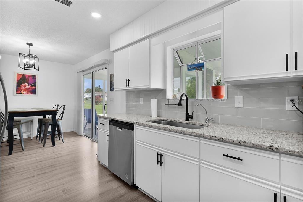 En Venta: $248,800 (2 camas, 2 baños, 1008 Pies cuadrados)