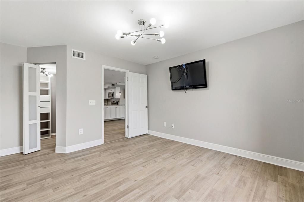 For Rent: $2,700 (3 beds, 2 baths, 1186 Square Feet)