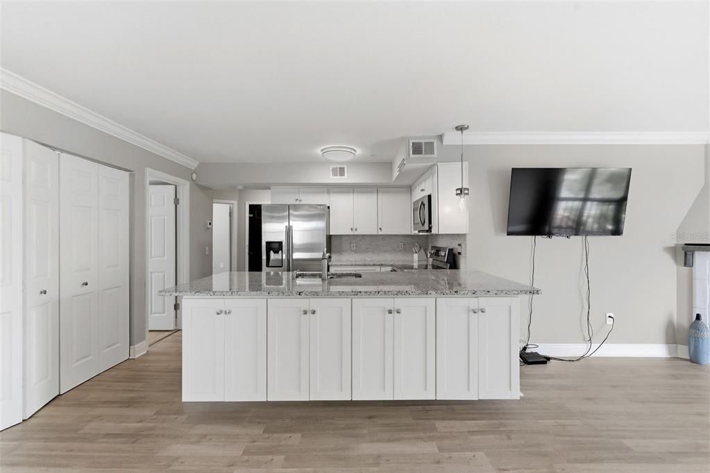 For Rent: $2,700 (3 beds, 2 baths, 1186 Square Feet)