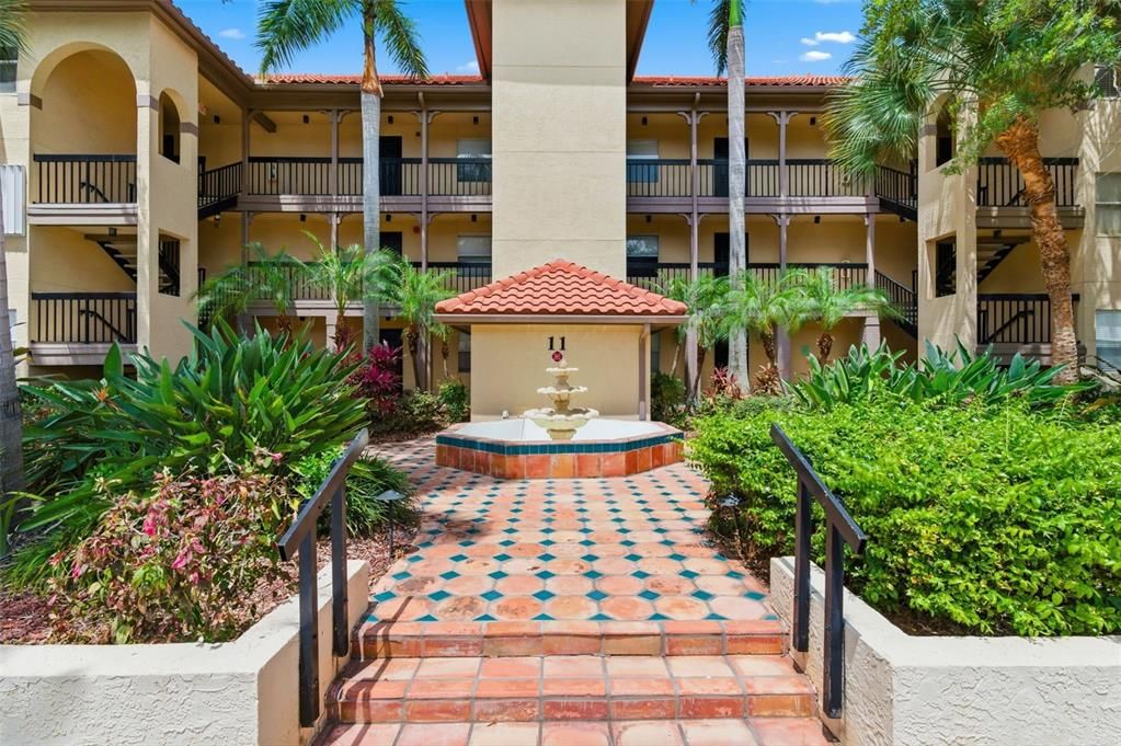 For Rent: $2,700 (3 beds, 2 baths, 1186 Square Feet)