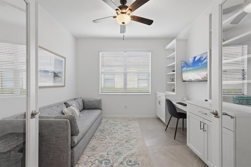 For Sale: $489,000 (2 beds, 2 baths, 1907 Square Feet)