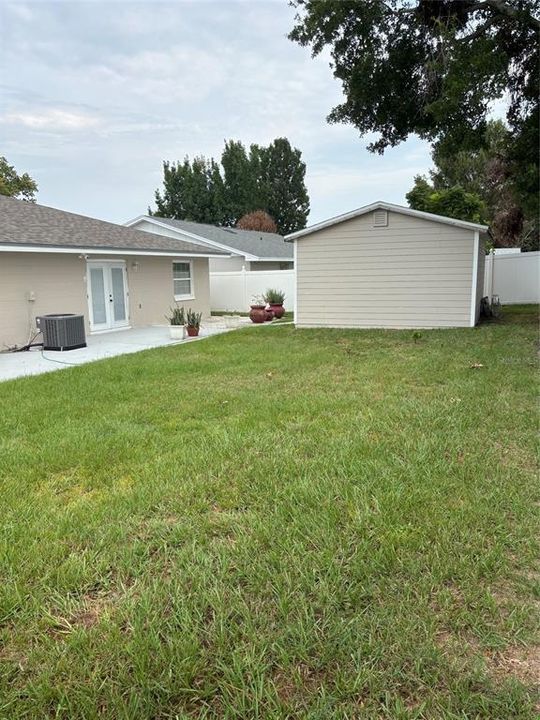 For Sale: $415,000 (4 beds, 2 baths, 1599 Square Feet)
