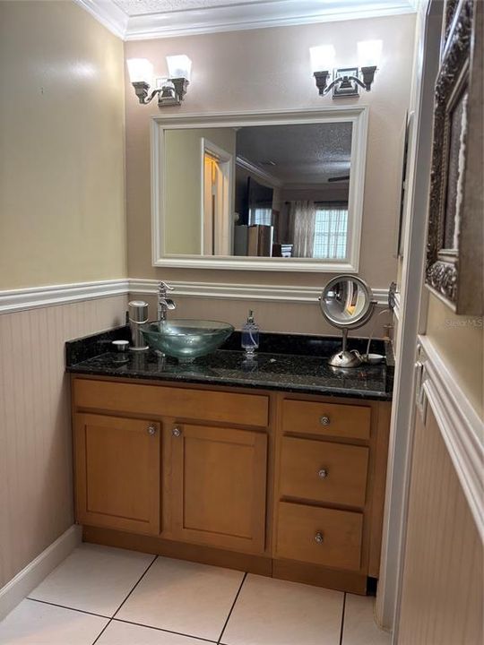 For Sale: $415,000 (4 beds, 2 baths, 1599 Square Feet)