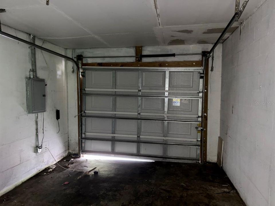 For Sale: $149,000 (3 beds, 2 baths, 988 Square Feet)