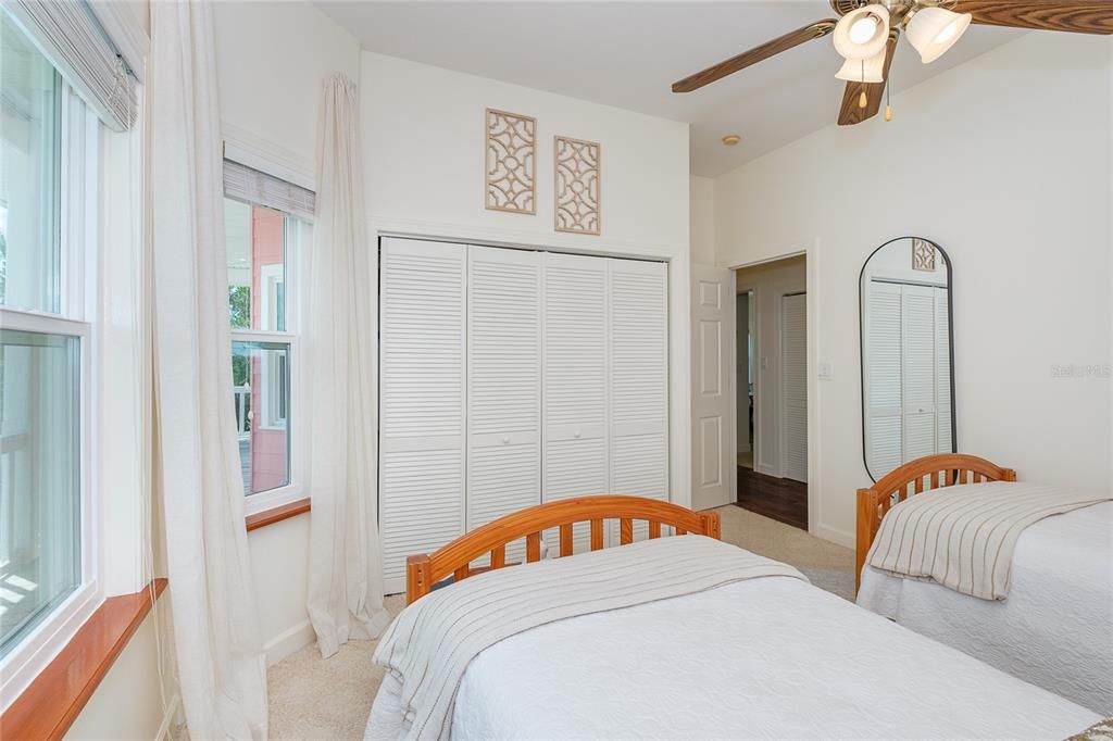 For Sale: $724,900 (3 beds, 2 baths, 1536 Square Feet)