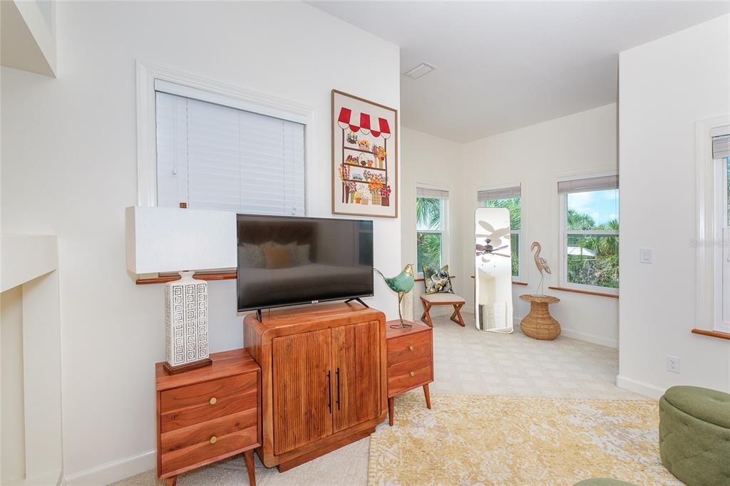 For Sale: $724,900 (3 beds, 2 baths, 1536 Square Feet)