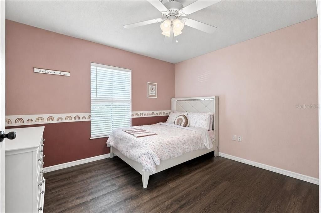 For Sale: $325,000 (4 beds, 2 baths, 1926 Square Feet)