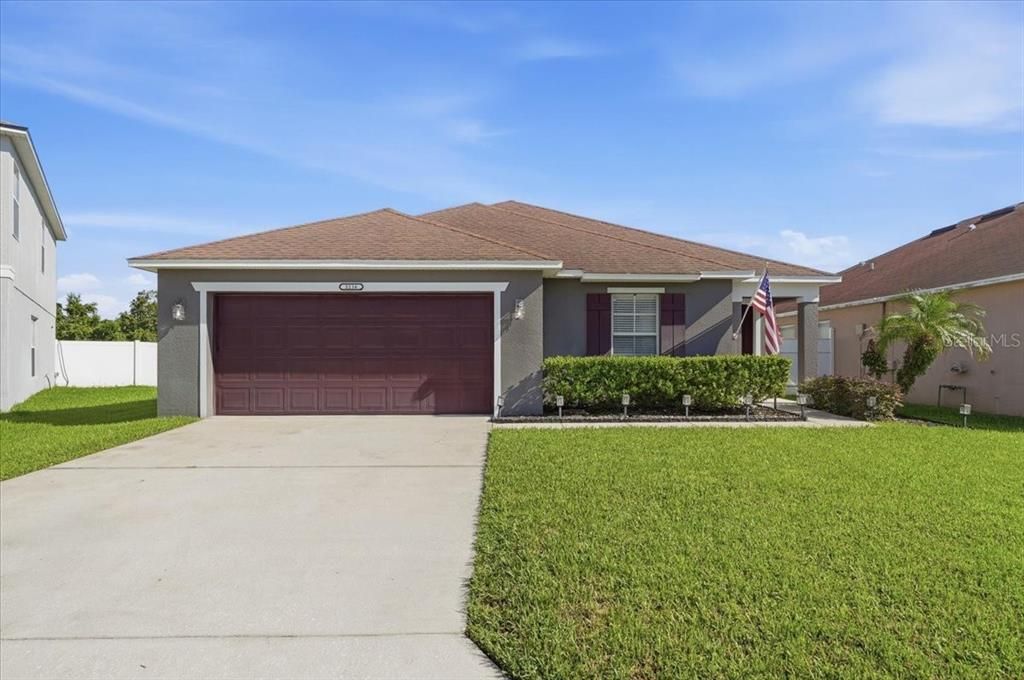For Sale: $325,000 (4 beds, 2 baths, 1926 Square Feet)
