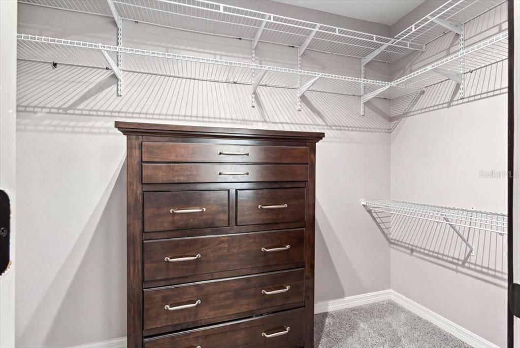 For Sale: $325,000 (4 beds, 2 baths, 1926 Square Feet)