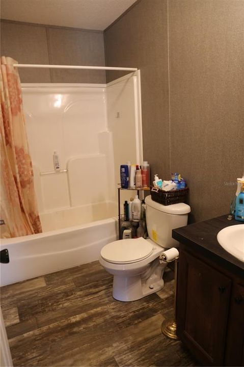 For Sale: $240,000 (3 beds, 2 baths, 1512 Square Feet)