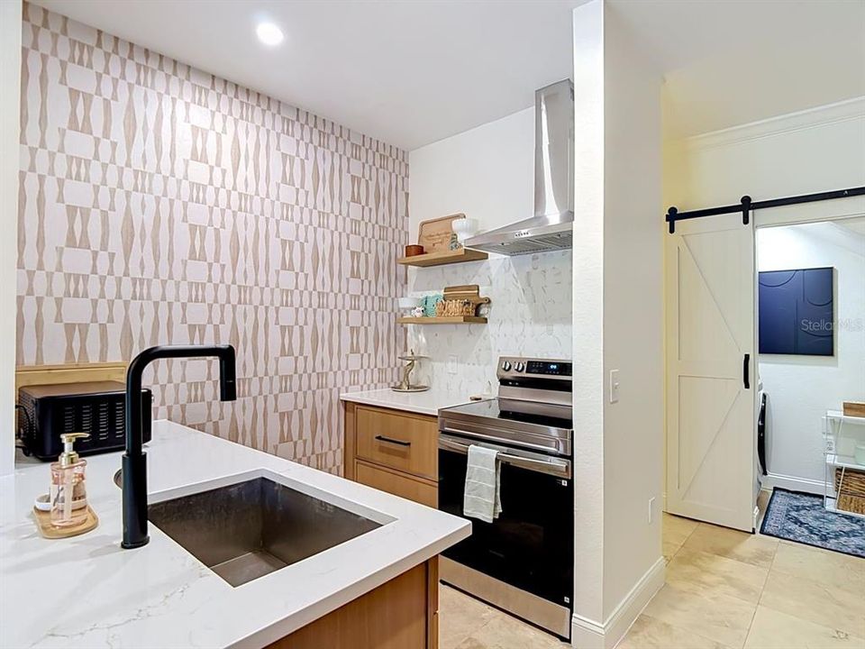 En Venta: $330,000 (3 camas, 2 baños, 1300 Pies cuadrados)