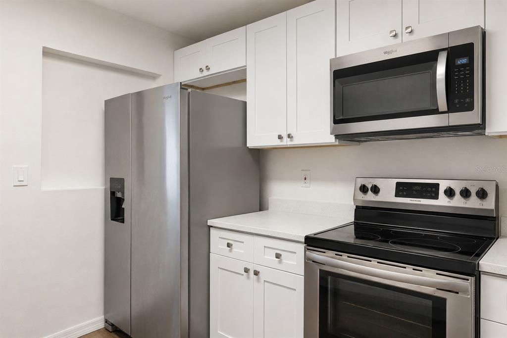For Sale: $265,000 (2 beds, 2 baths, 1732 Square Feet)