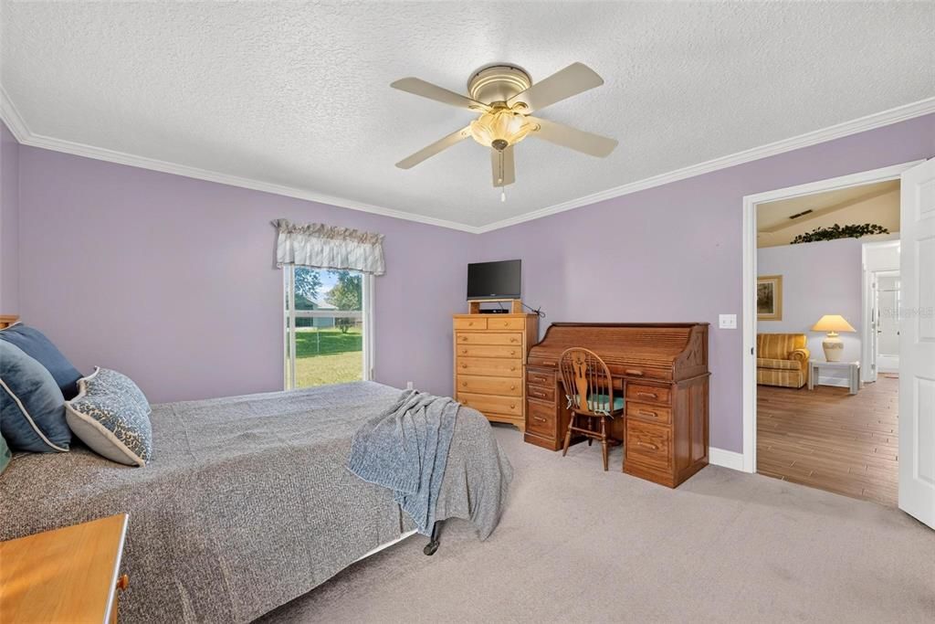 Active With Contract: $315,000 (3 beds, 2 baths, 1241 Square Feet)
