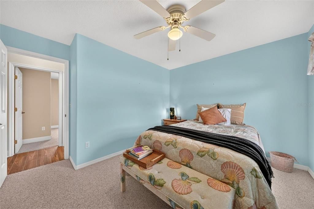 Active With Contract: $315,000 (3 beds, 2 baths, 1241 Square Feet)