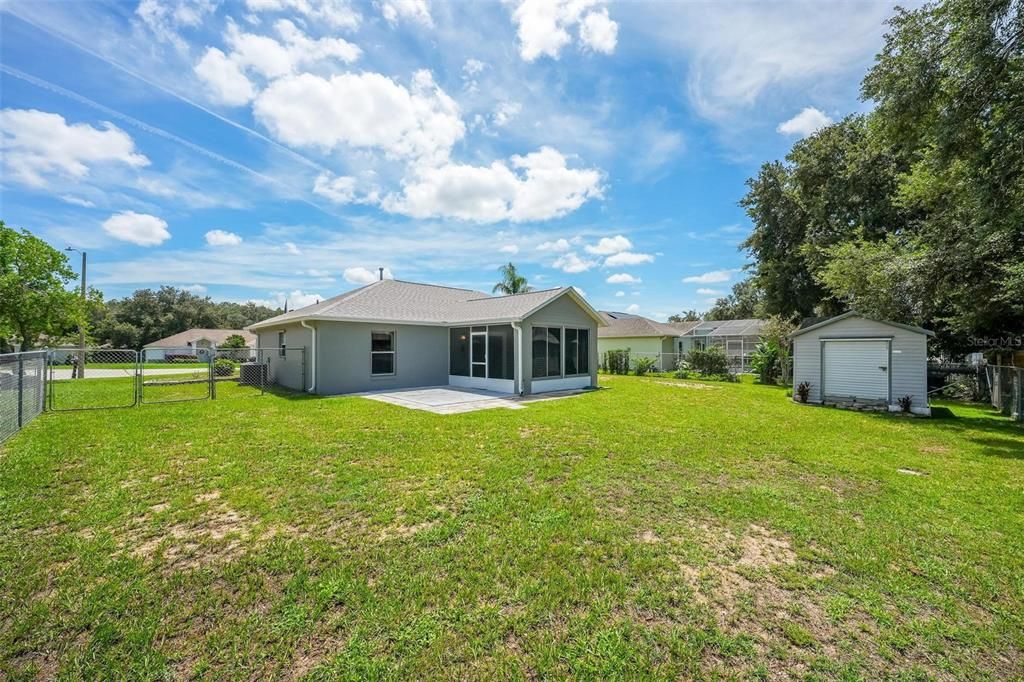Active With Contract: $315,000 (3 beds, 2 baths, 1241 Square Feet)