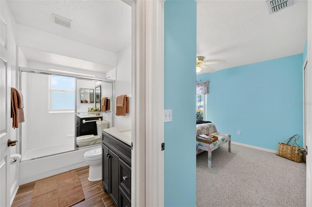 Active With Contract: $315,000 (3 beds, 2 baths, 1241 Square Feet)