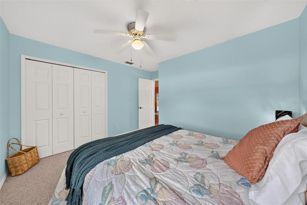 Active With Contract: $315,000 (3 beds, 2 baths, 1241 Square Feet)
