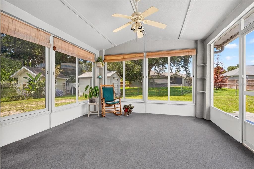 Active With Contract: $315,000 (3 beds, 2 baths, 1241 Square Feet)