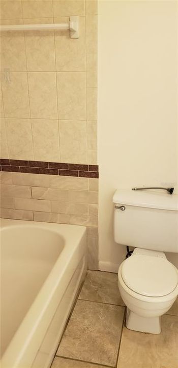 For Rent: $2,095 (3 beds, 2 baths, 1407 Square Feet)