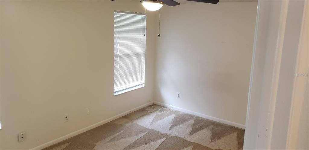 For Rent: $2,095 (3 beds, 2 baths, 1407 Square Feet)