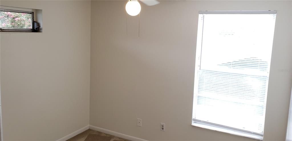 For Rent: $2,095 (3 beds, 2 baths, 1407 Square Feet)