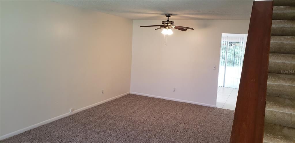For Rent: $2,095 (3 beds, 2 baths, 1407 Square Feet)