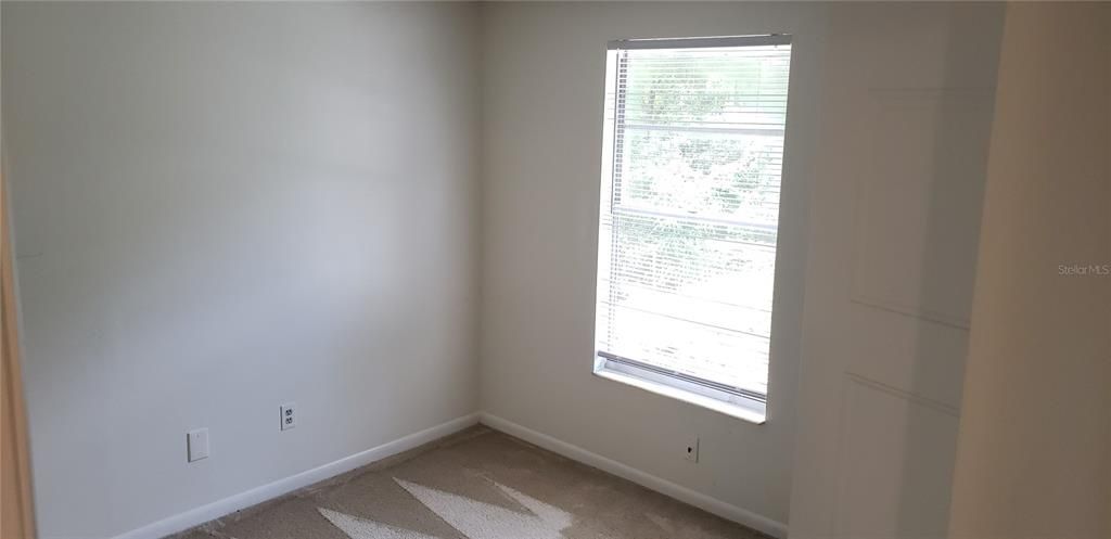 For Rent: $2,095 (3 beds, 2 baths, 1407 Square Feet)